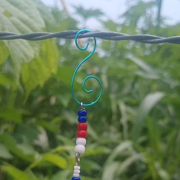 Patriotic Spider Ornament - Picture 4 of 6